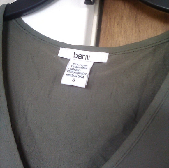 Top - Picture 2 of 2